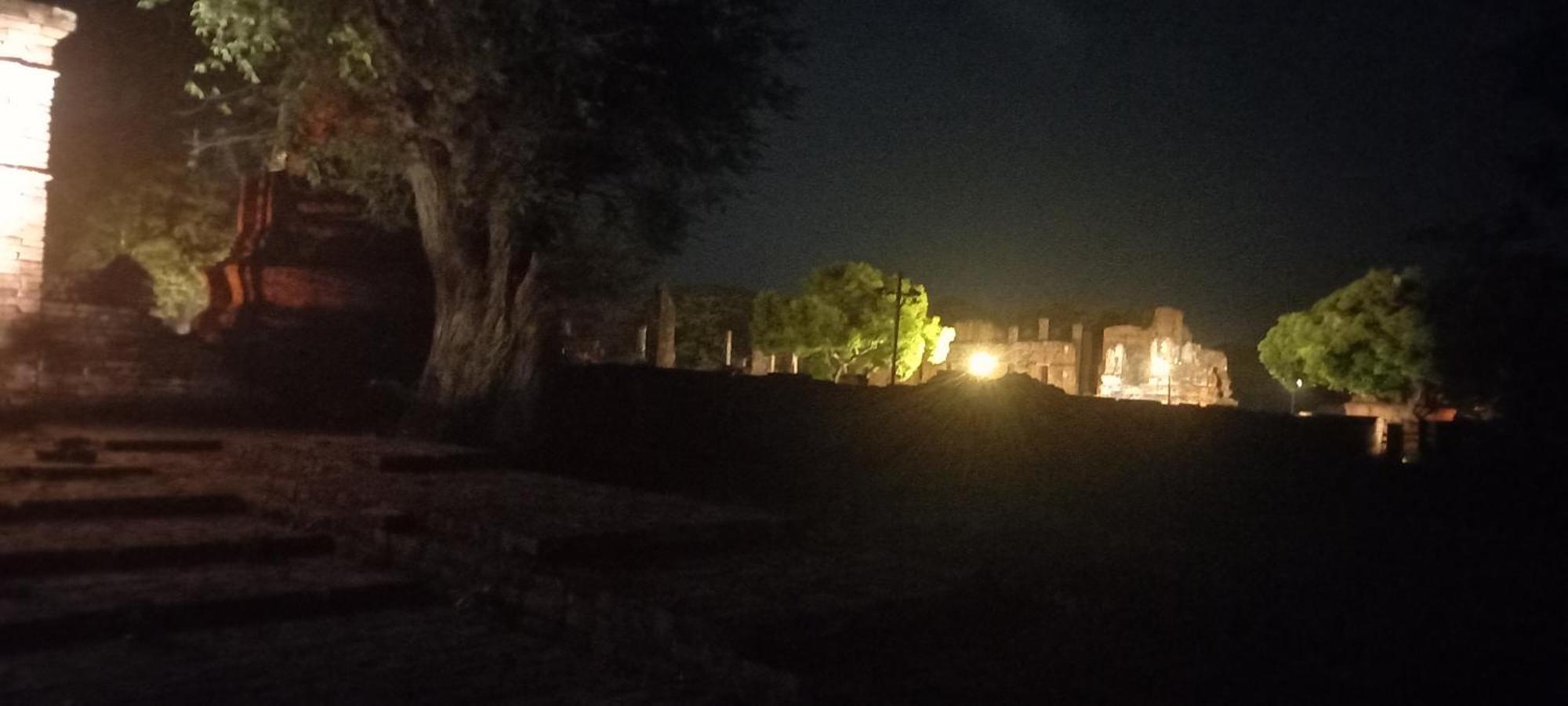 Plus Hostel Ayutthaya מראה חיצוני תמונה