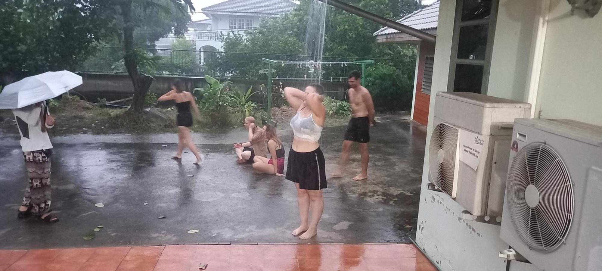 Plus Hostel Ayutthaya מראה חיצוני תמונה