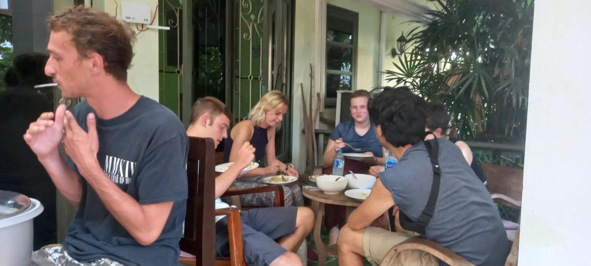 Plus Hostel Ayutthaya מראה חיצוני תמונה