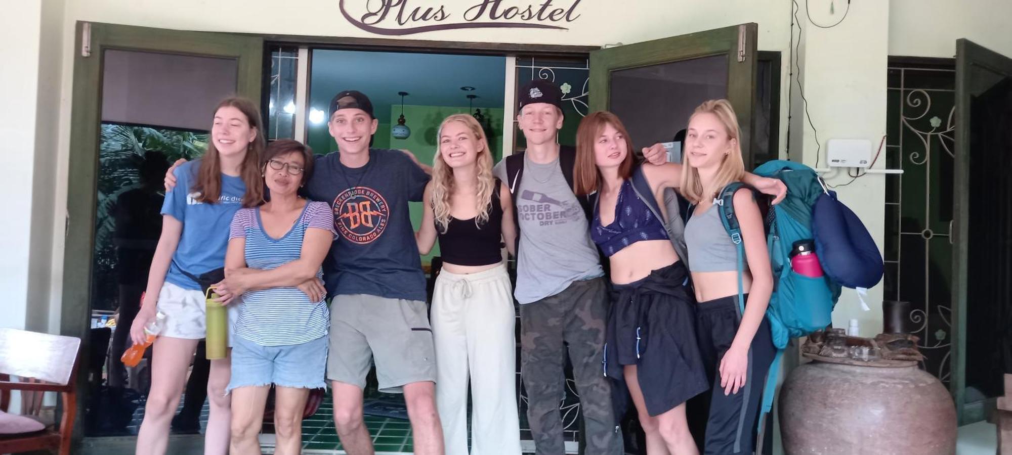 Plus Hostel Ayutthaya מראה חיצוני תמונה